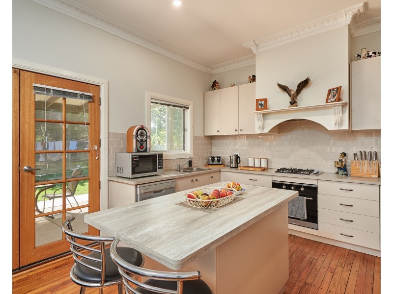 1 Hayes Street, North Wagga Wagga NSW 2650