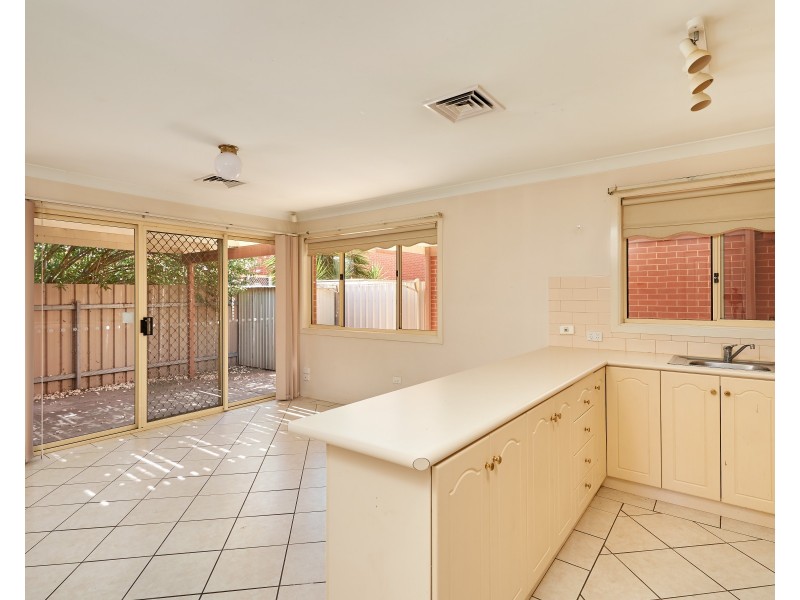 12/11 Crampton Street, Wagga Wagga NSW 2650