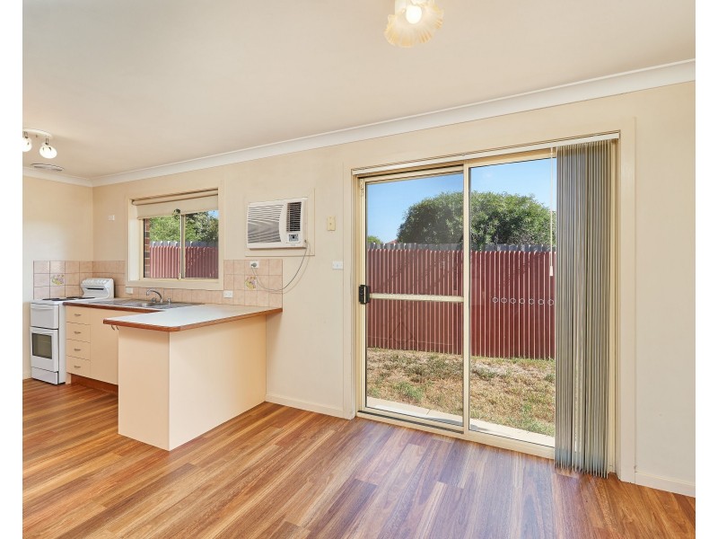 3/108 Undurra Drive, Glenfield Park NSW 2650
