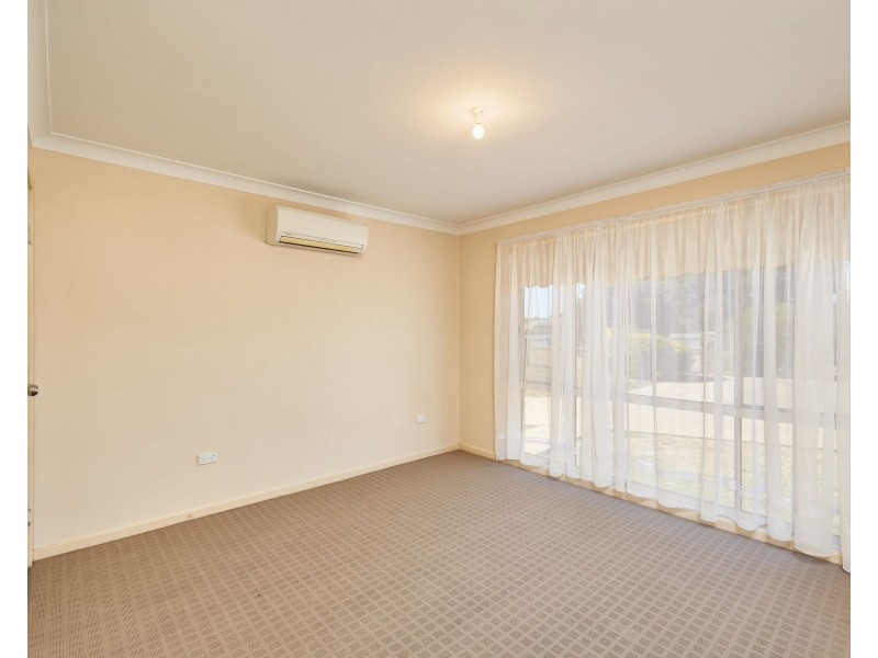 3/108 Undurra Drive, Glenfield Park NSW 2650