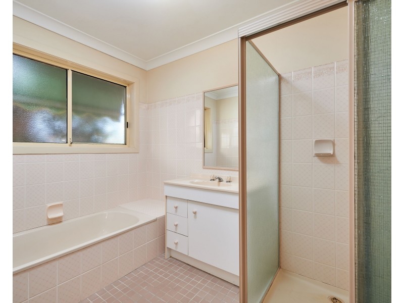 3/108 Undurra Drive, Glenfield Park NSW 2650