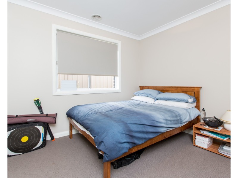 1 Whitten Avenue, Boorooma NSW 2650