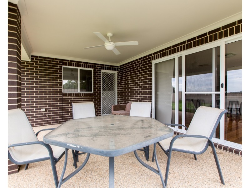 1 Whitten Avenue, Boorooma NSW 2650