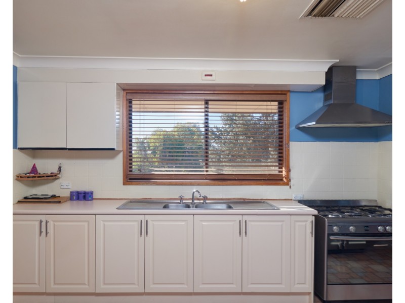 36 Alexander Street, Ashmont NSW 2650