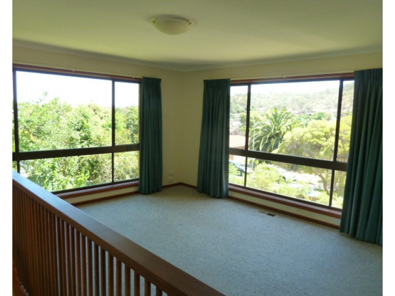 17 Malumba Crescent, Kooringal NSW 2650