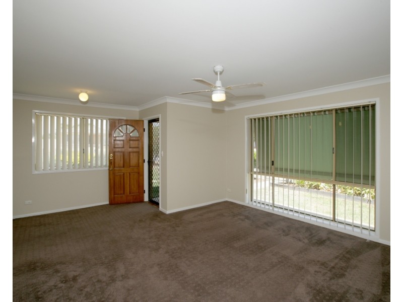 14 Lockett Place, Tolland NSW 2650