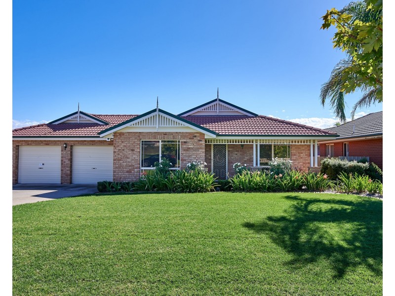 14 Gidgee Place, Glenfield Park NSW 2650
