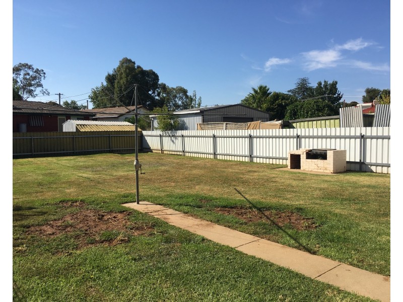 5 Martin Place, Tolland NSW 2650