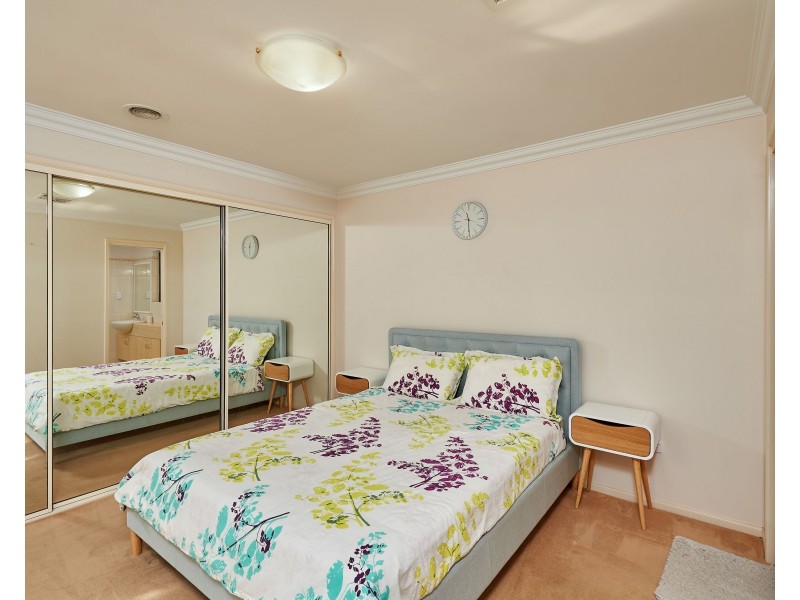 27 Galing Place, Wagga Wagga NSW 2650