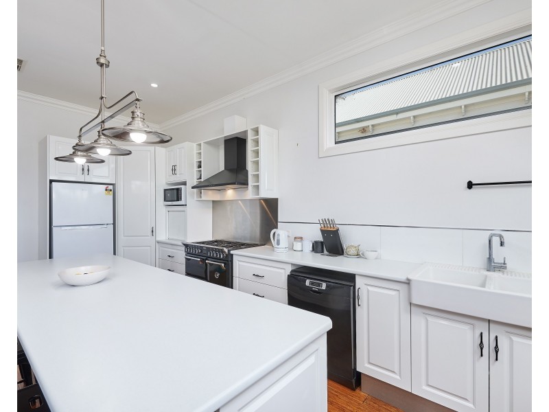 35 William Street, North Wagga Wagga NSW 2650