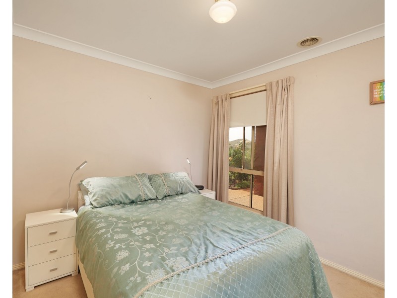 16 Wonkana Road, Glenfield Park NSW 2650