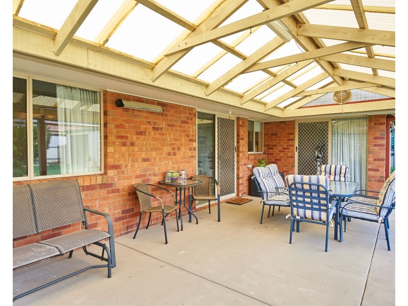 16 Wonkana Road, Glenfield Park NSW 2650
