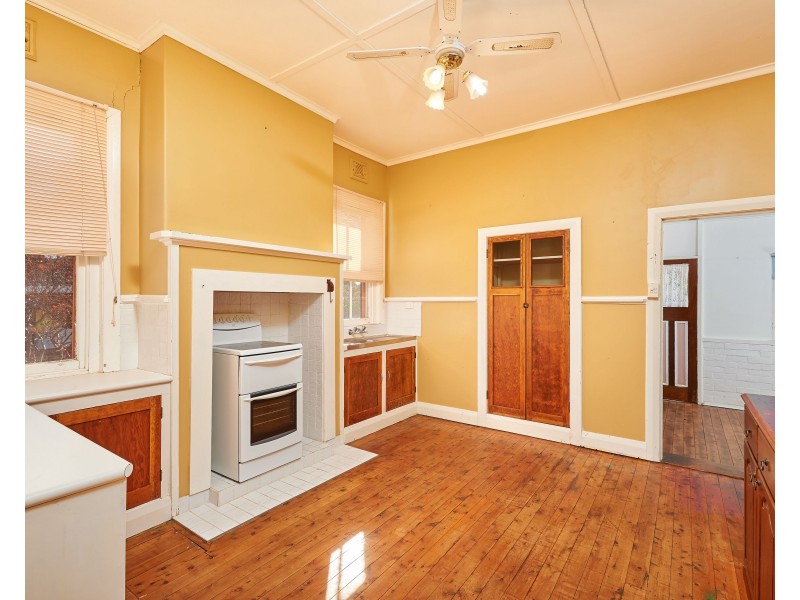 99 Mirrool Street, Coolamon NSW 2701