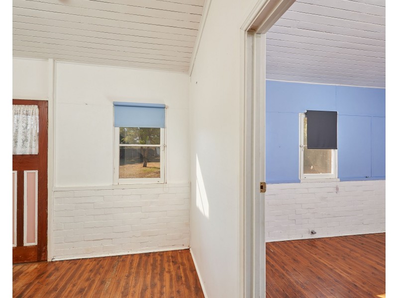 99 Mirrool Street, Coolamon NSW 2701