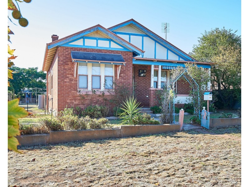 99 Mirrool Street, Coolamon NSW 2701