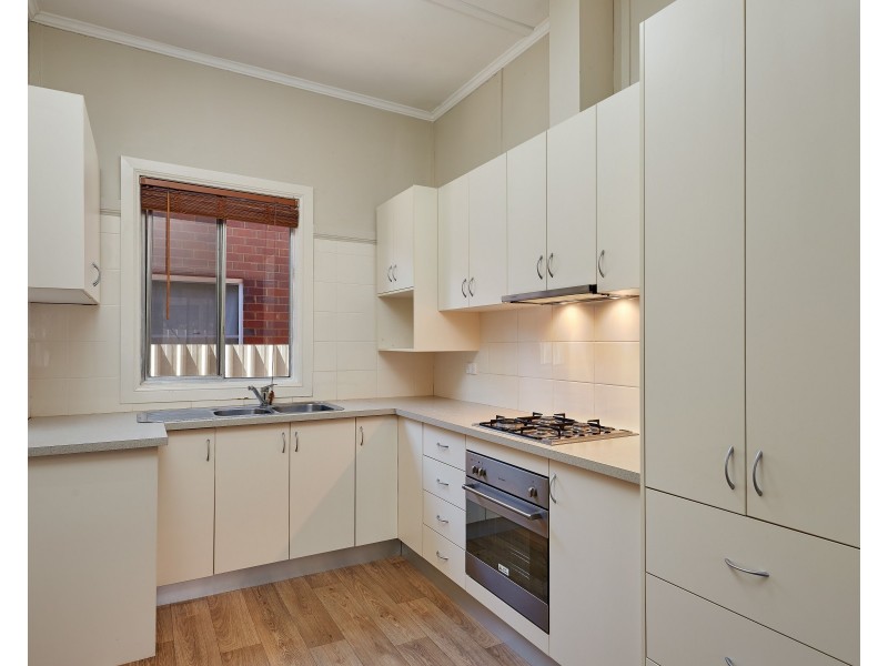 13 Gossett Street, Wagga Wagga NSW 2650