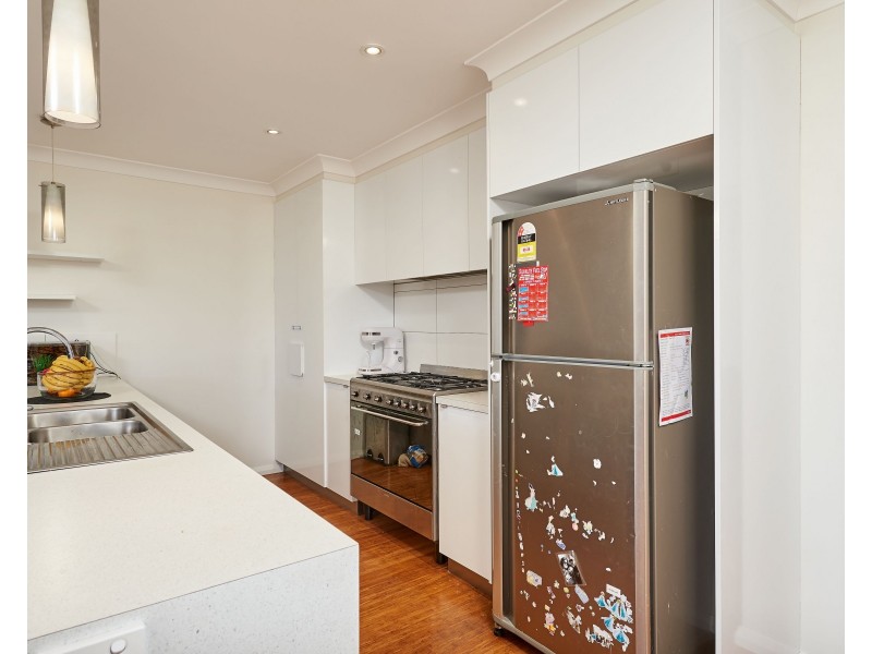 4 Preston Crescent, Lloyd NSW 2650