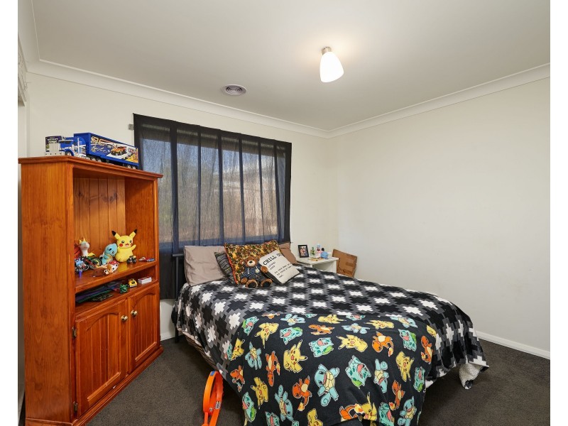 4 Preston Crescent, Lloyd NSW 2650