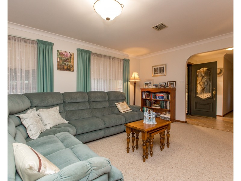 55 Horsley Street, Kooringal NSW 2650