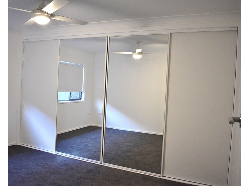 8 Avon Avenue, Lake Albert NSW 2650