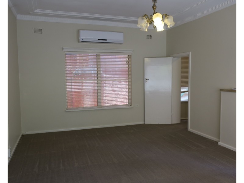 227 Tarcutta Street, Wagga Wagga NSW 2650