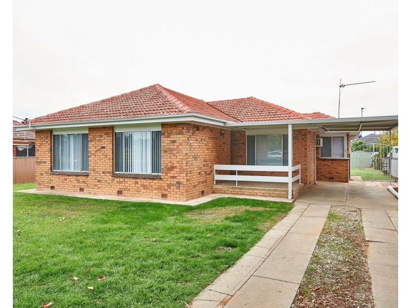 31 Bruce Street, Tolland NSW 2650