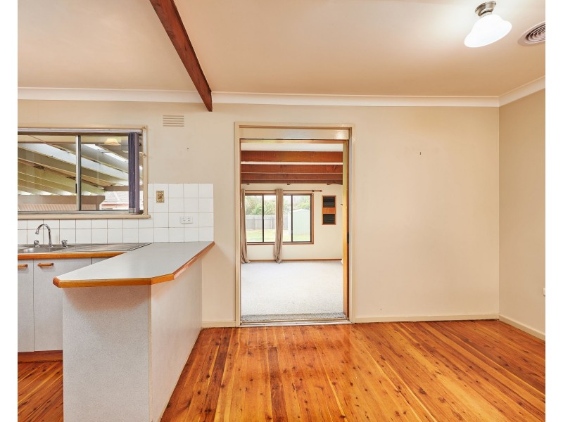 31 Bruce Street, Tolland NSW 2650