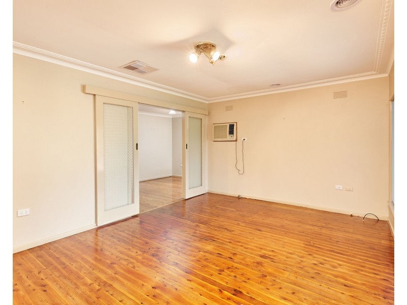 31 Bruce Street, Tolland NSW 2650