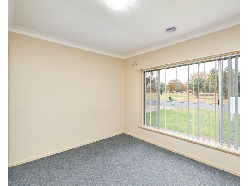 31 Bruce Street, Tolland NSW 2650