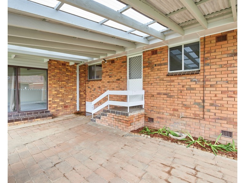 31 Bruce Street, Tolland NSW 2650