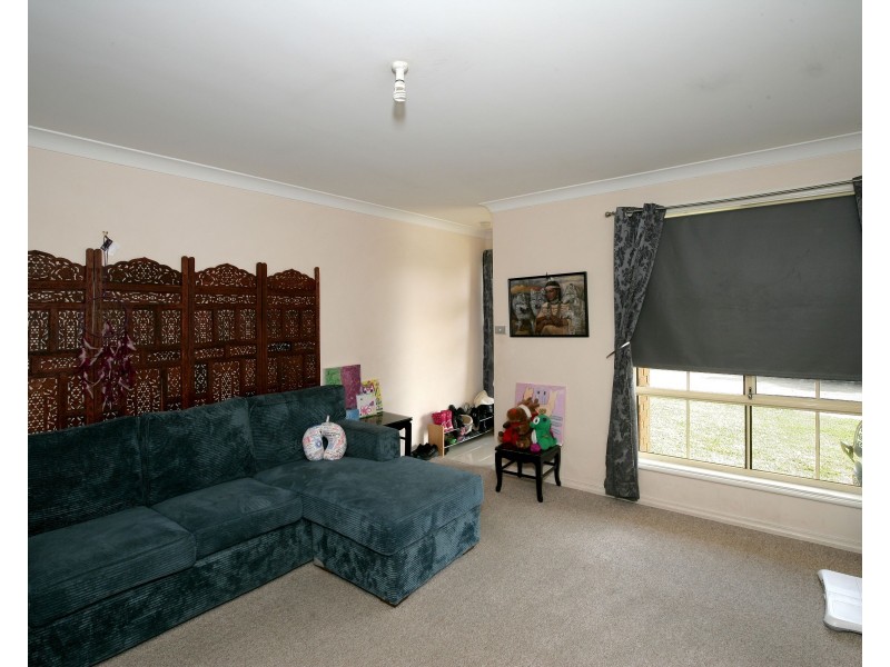 2/2 Honeysuckle Place, Lake Albert NSW 2650