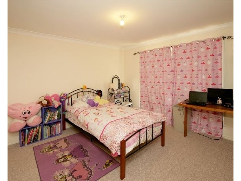 2/2 Honeysuckle Place, Lake Albert NSW 2650