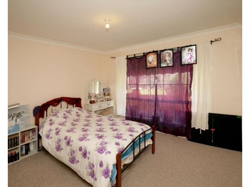 2/2 Honeysuckle Place, Lake Albert NSW 2650