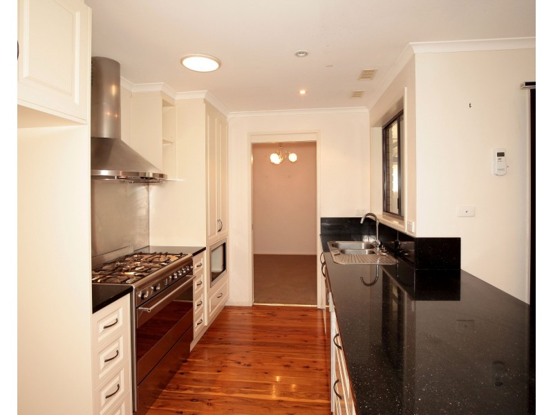 3 Mimosa Drive, Mount Austin NSW 2650