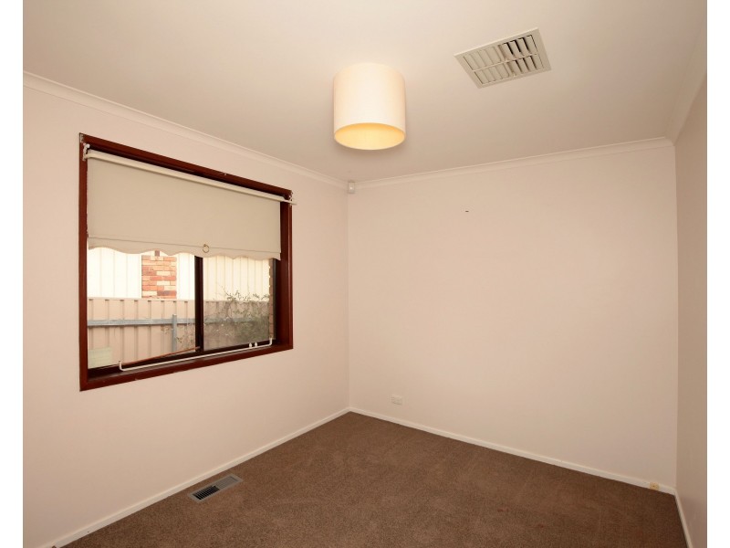 3 Mimosa Drive, Mount Austin NSW 2650