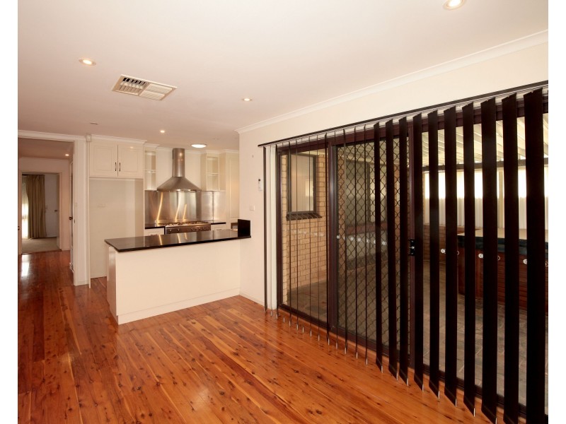 3 Mimosa Drive, Mount Austin NSW 2650