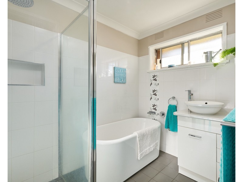 55 Wilks Avenue, Kooringal NSW 2650