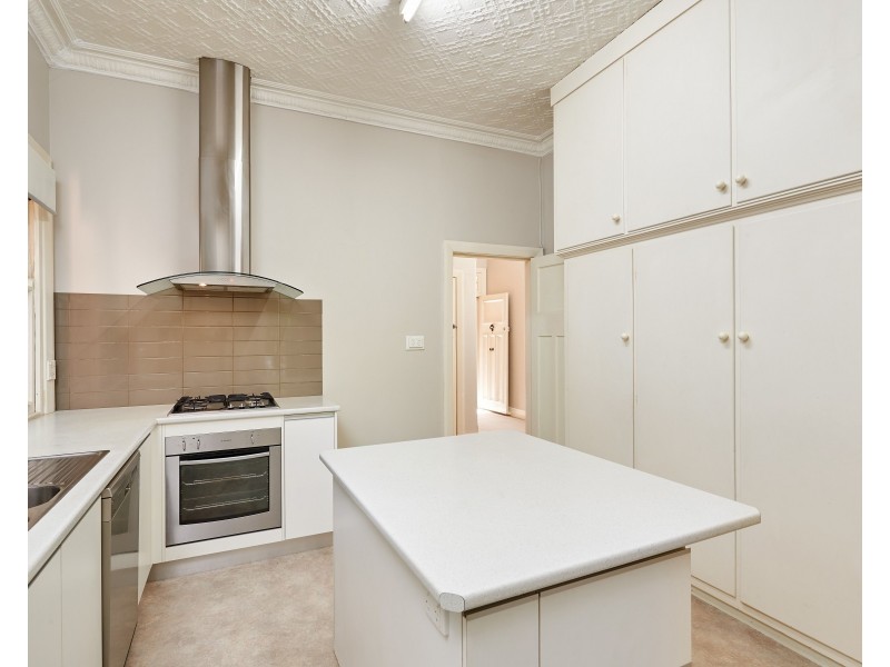 34 The Esplanade, Wagga Wagga NSW 2650