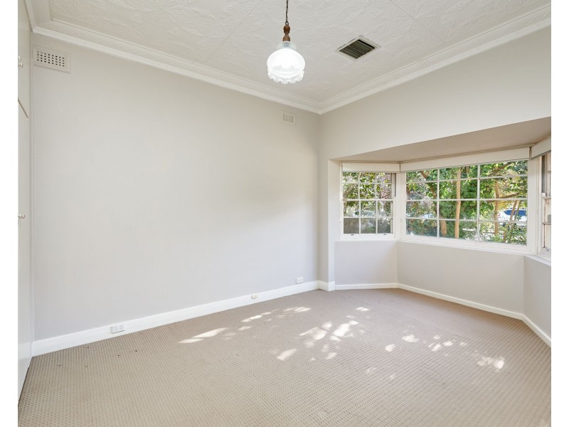 34 The Esplanade, Wagga Wagga NSW 2650