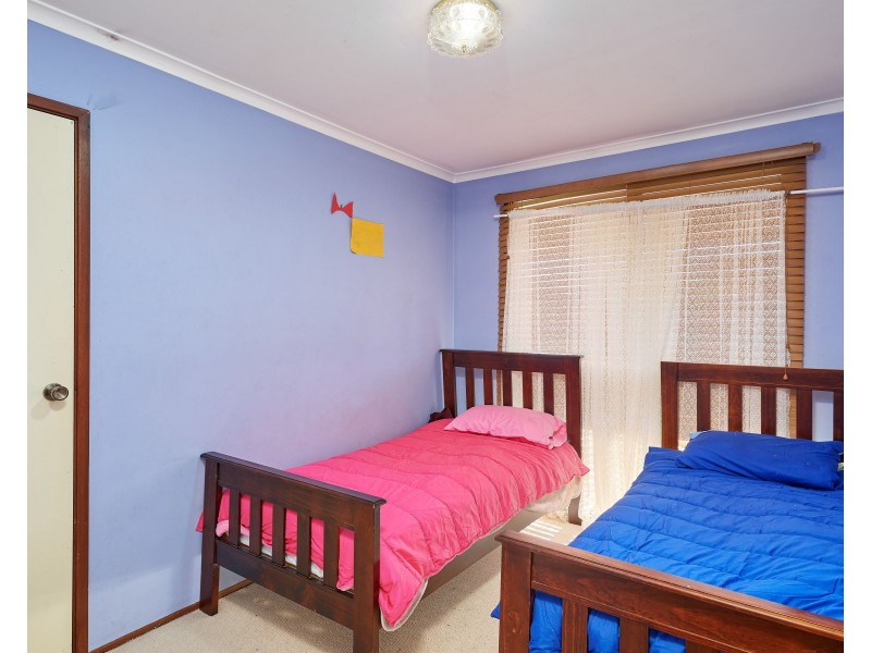 1 Bandera Avenue, Glenfield Park NSW 2650