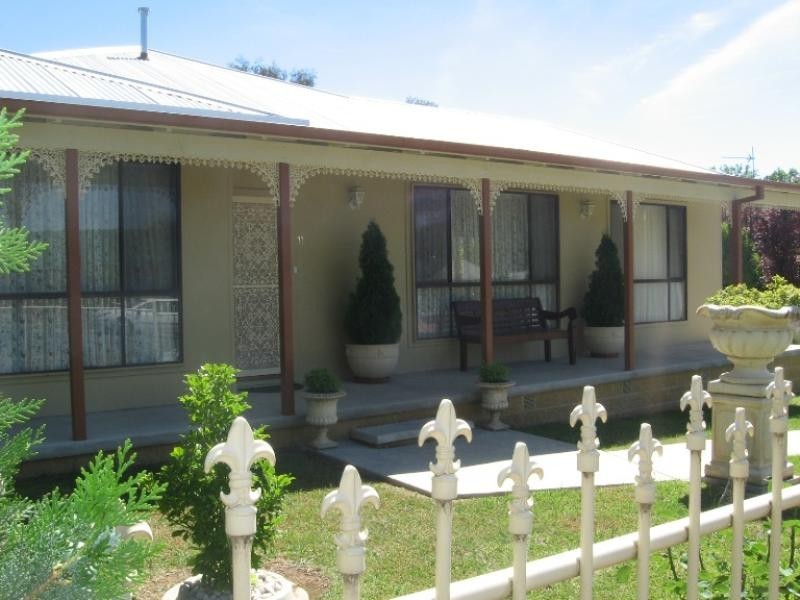 11 John Street, Wagga Wagga NSW 2650