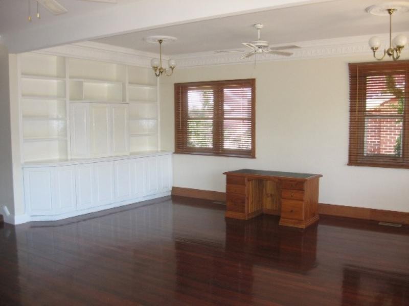 77 Tarcutta Street, Wagga Wagga NSW 2650