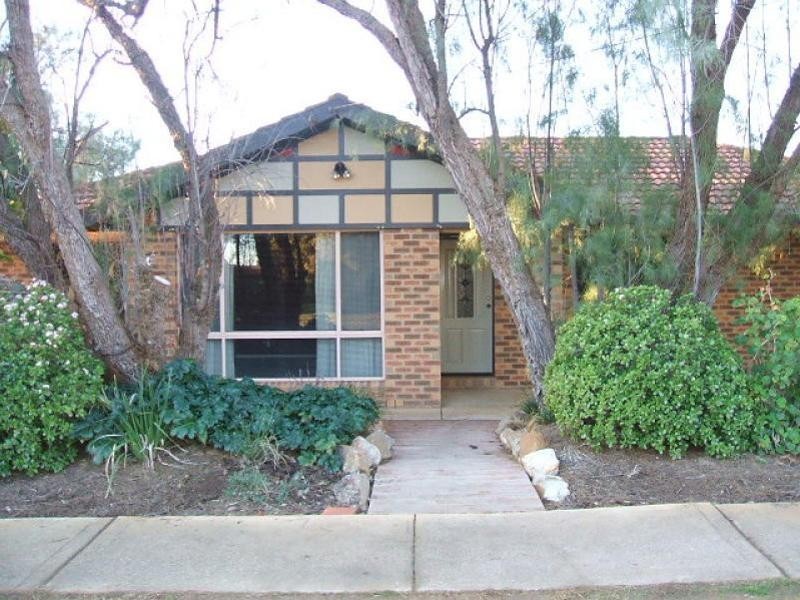 Lake Albert NSW 2650