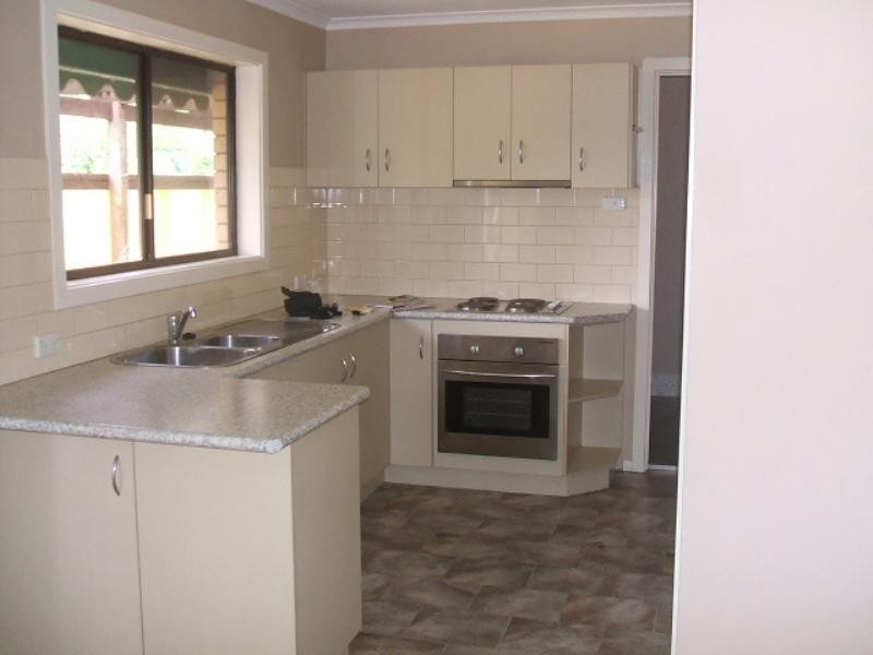 Lake Albert NSW 2650