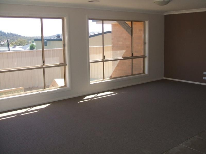 54 Avocet Drive, Estella NSW 2650