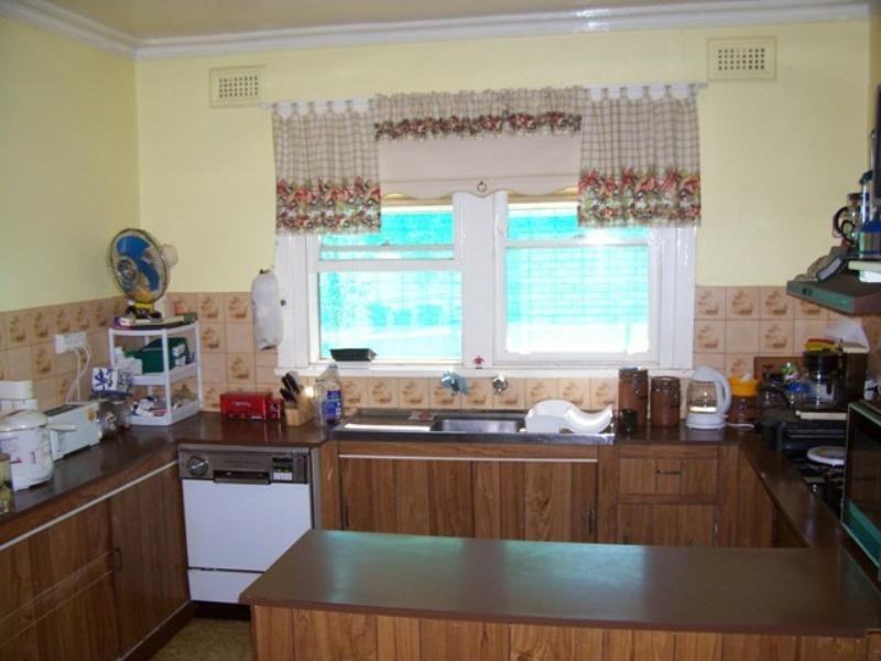 Forest Hill NSW 2651