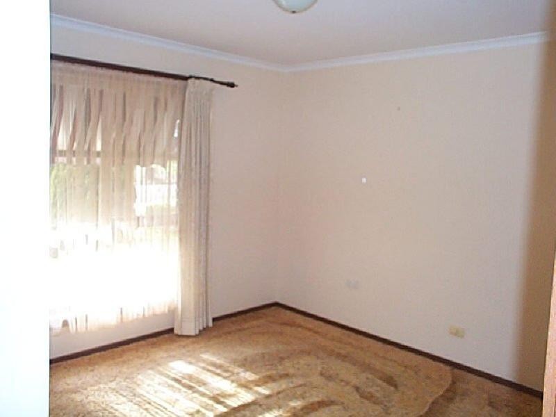 Lake Albert NSW 2650