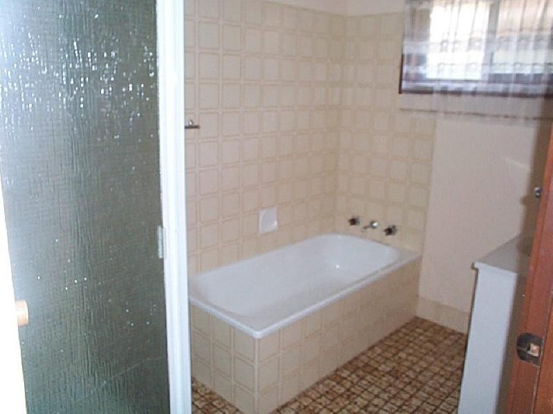 Lake Albert NSW 2650