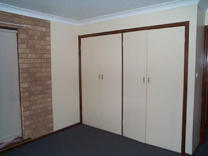 Ashmont NSW 2650