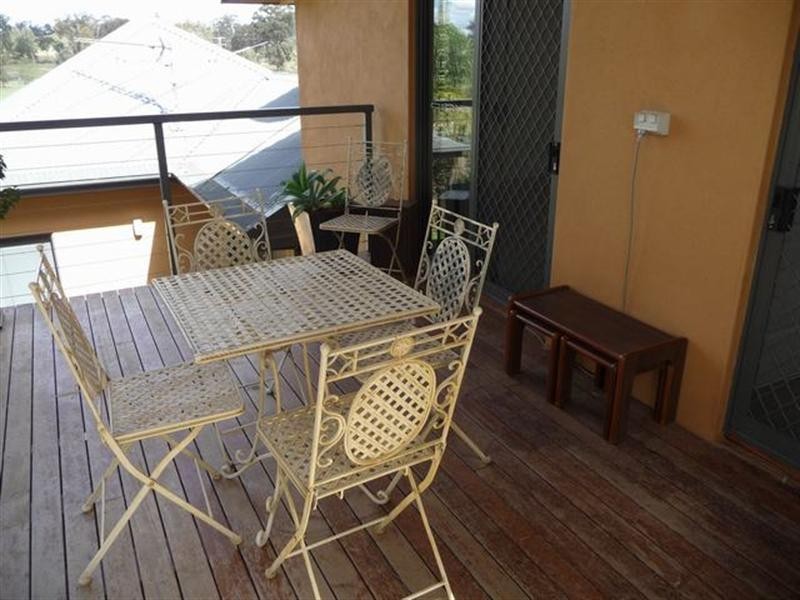 1 Cowabbie Street, Coolamon NSW 2701